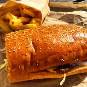 kookeat-long-burger-foodtruck-blog-restaurant-genève-choisis-ton-resto-à-genève