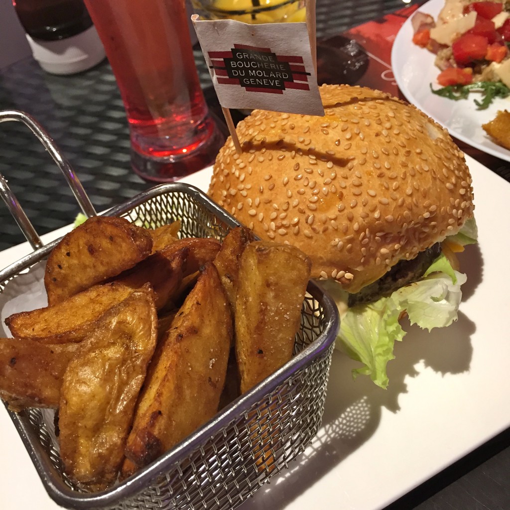 FMR-Funky-monkey-room-restaurant-genève-blog-suisse-resto-choisis-ton-resto-brunch-burgers-califorian